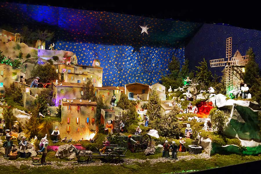 Crèche de Noël à la Crémade