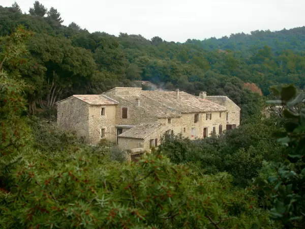 La Crémade à Saumane de Vaucluse